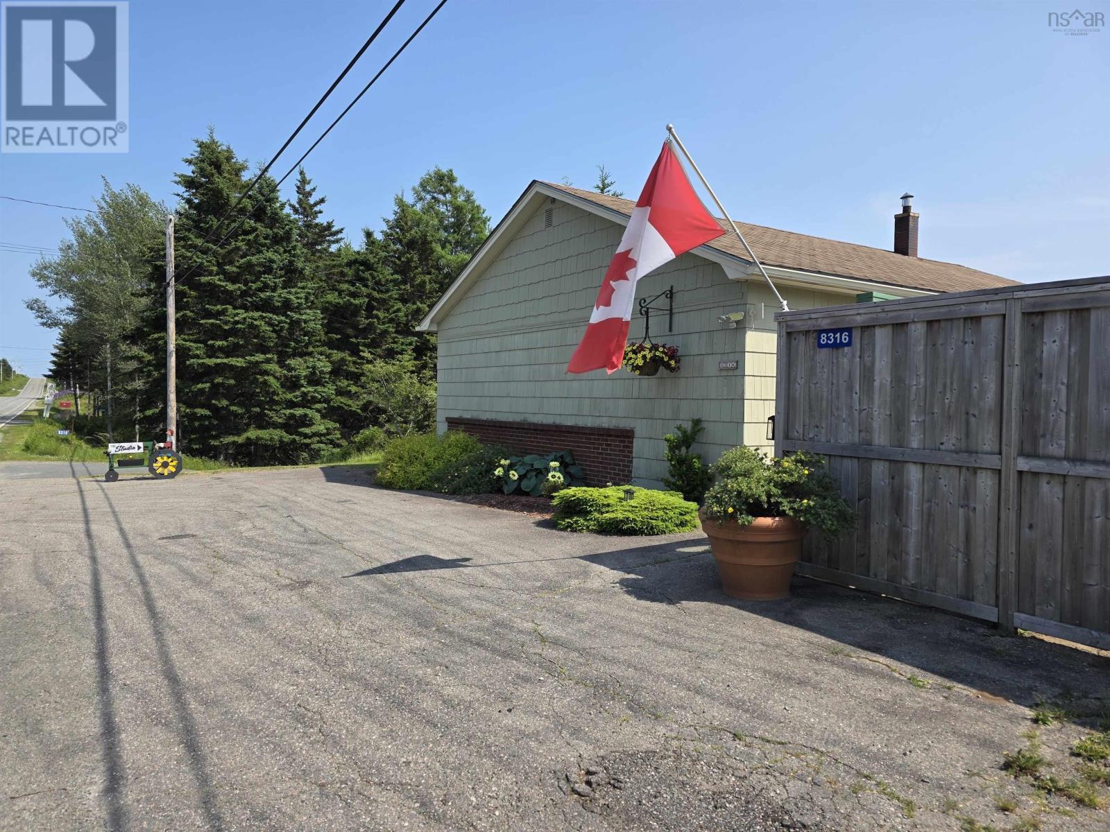 8316 4 Highway Property Photo 11