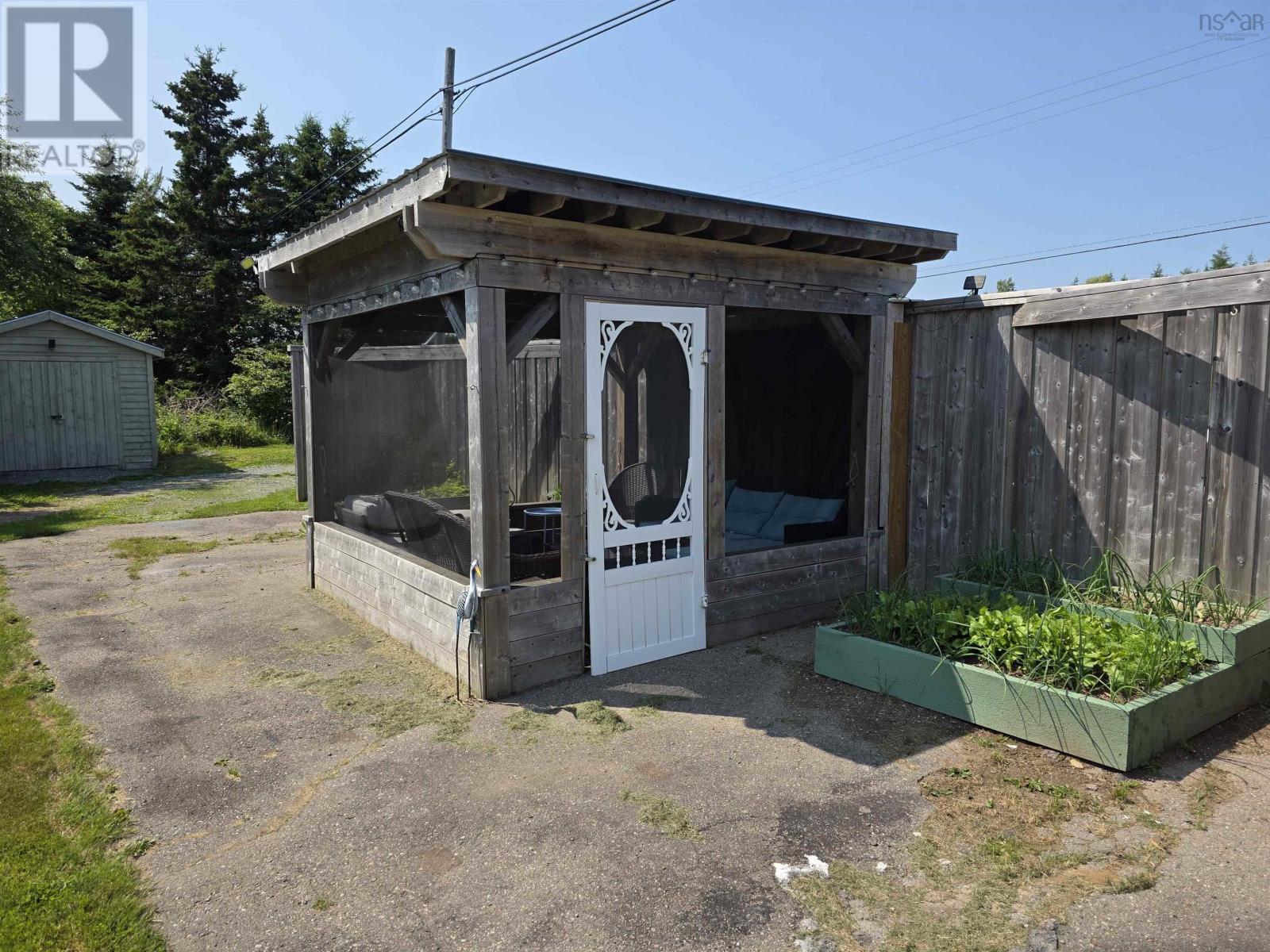 8316 4 Highway Property Photo 17