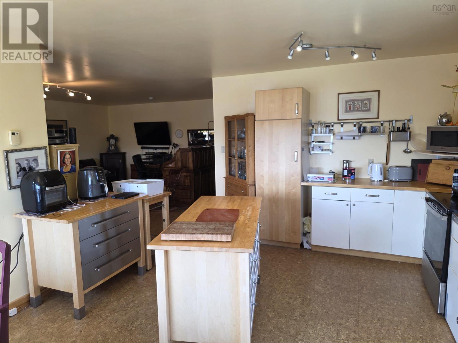 8316 4 Highway Property Photo 35