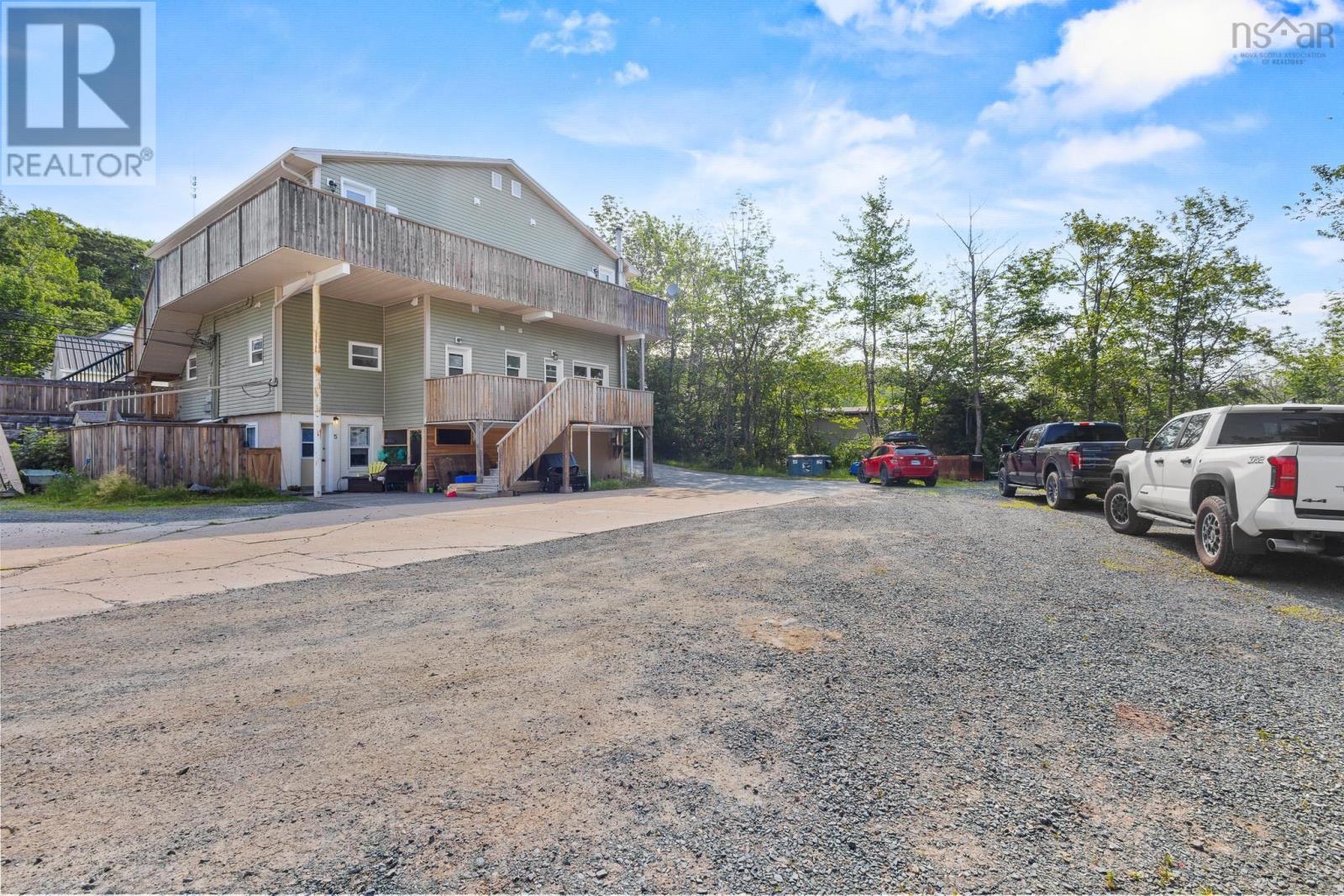 2447 Highway 2 Property Photo 6