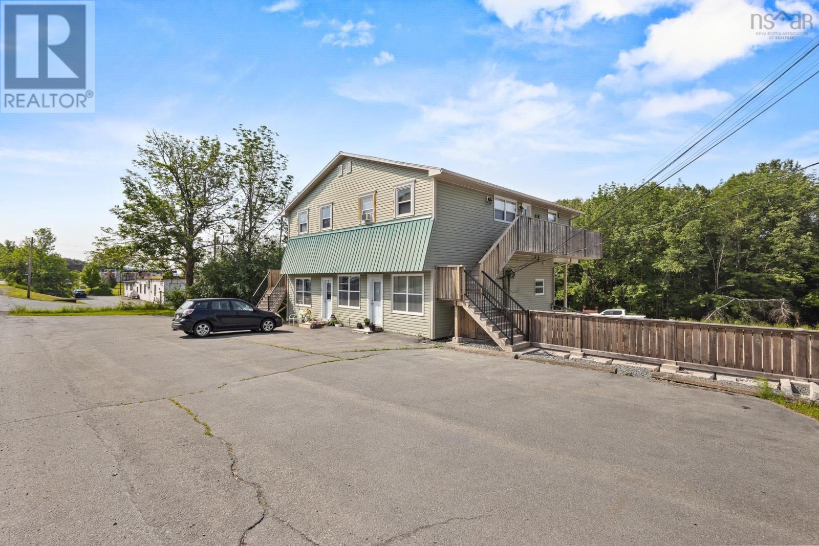 2447 Highway 2 Property Photo 12