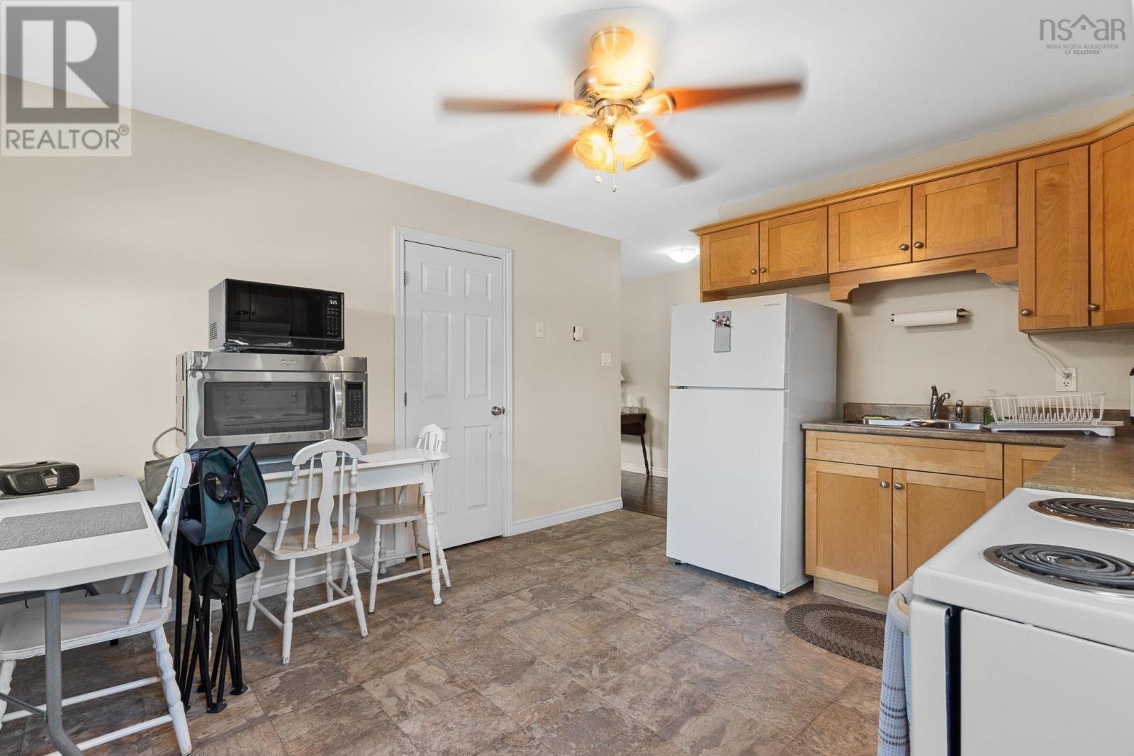 2447 Highway 2 Property Photo 33