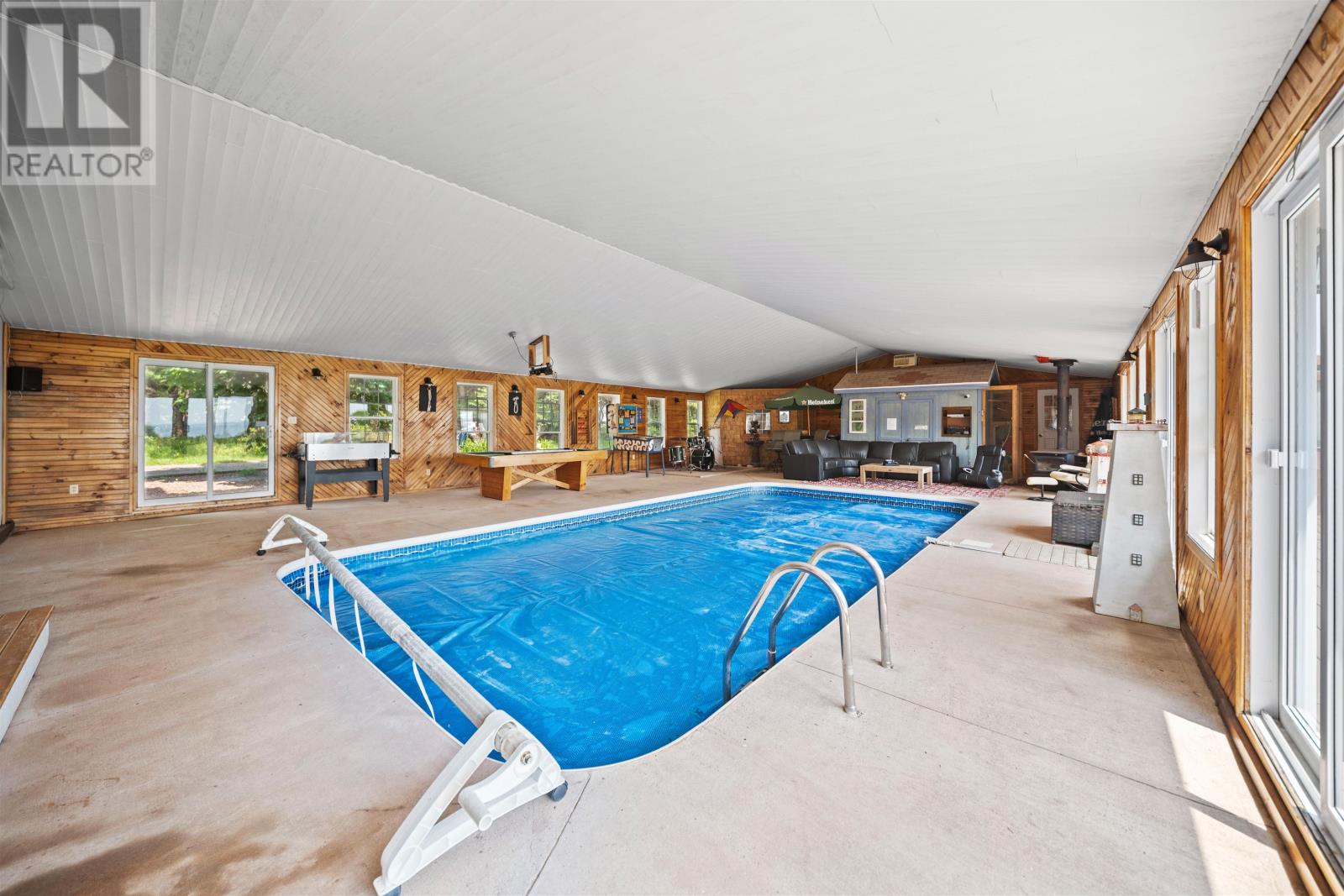 122 Travalot Drive Property Photo 45
