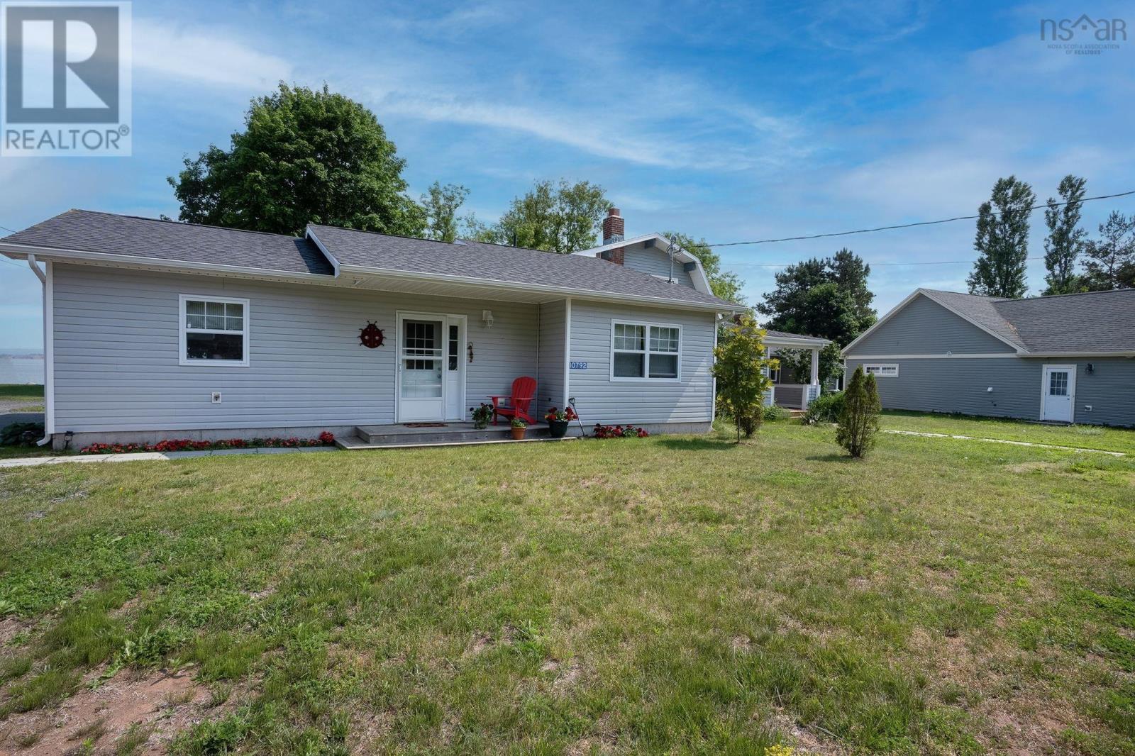 10790 &10792 Pier Road Property Photo 2