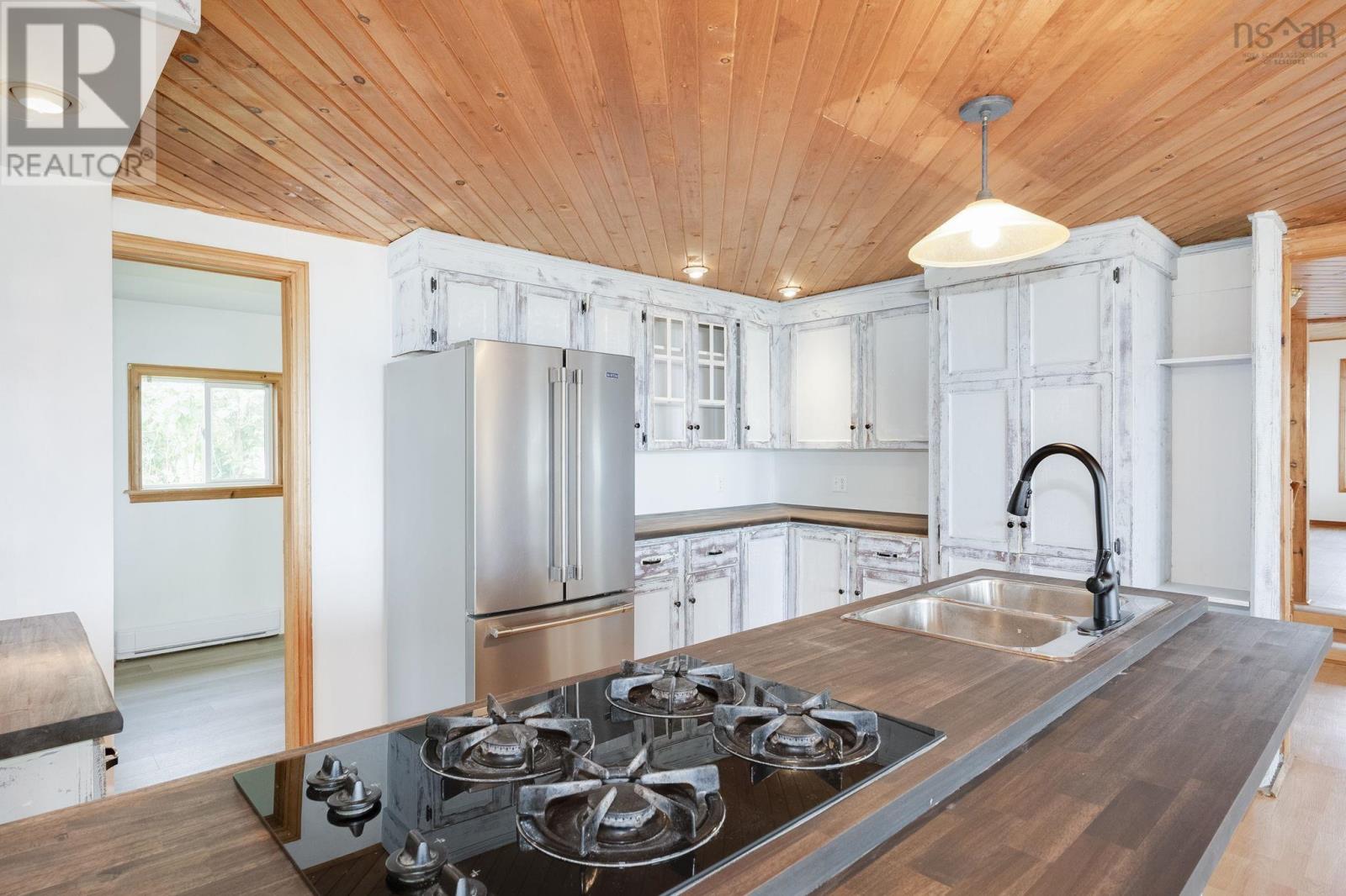 10790 &10792 Pier Road Property Photo 14