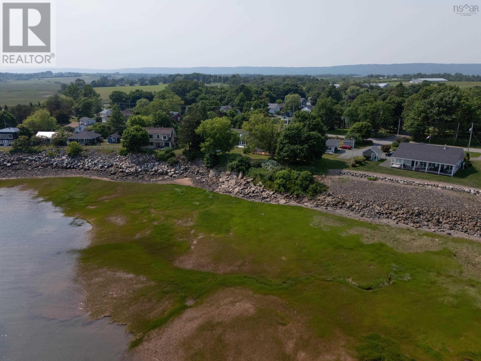 10790 & 10792 Pier Road Property Photo 6