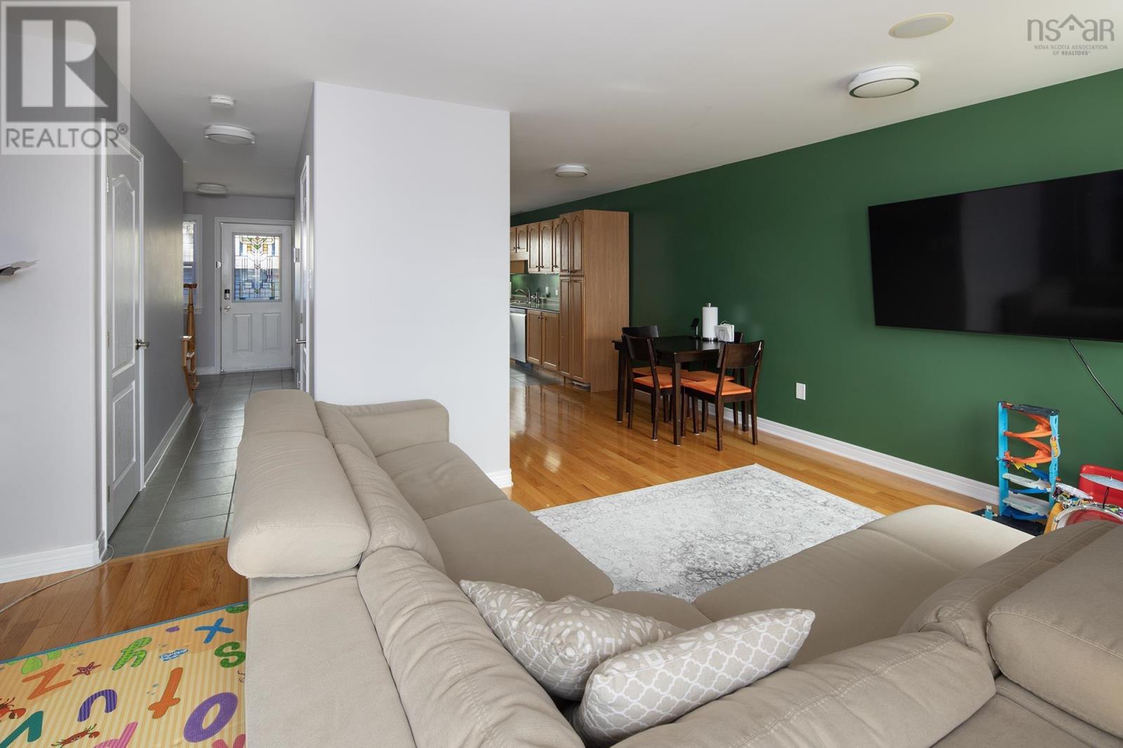 3836 Memorial Drive Property Photo 5