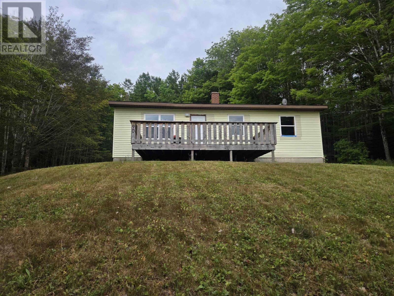 90 Riverview Road Property Photo 1