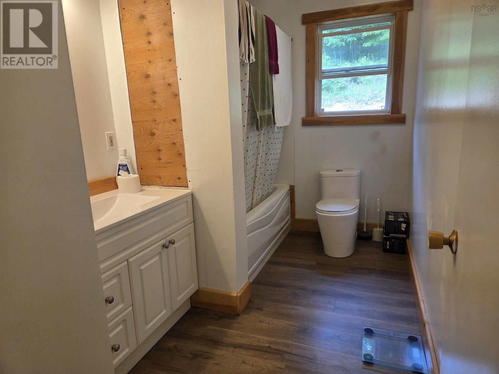90 Riverview Road Property Photo 6