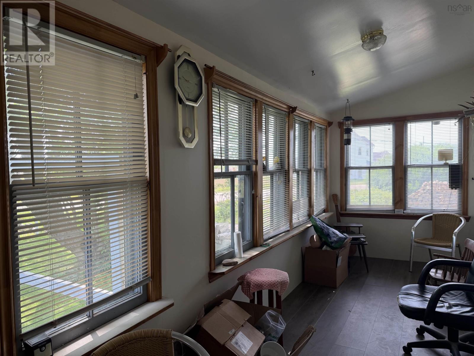3643 Highway 209 Property Photo 11
