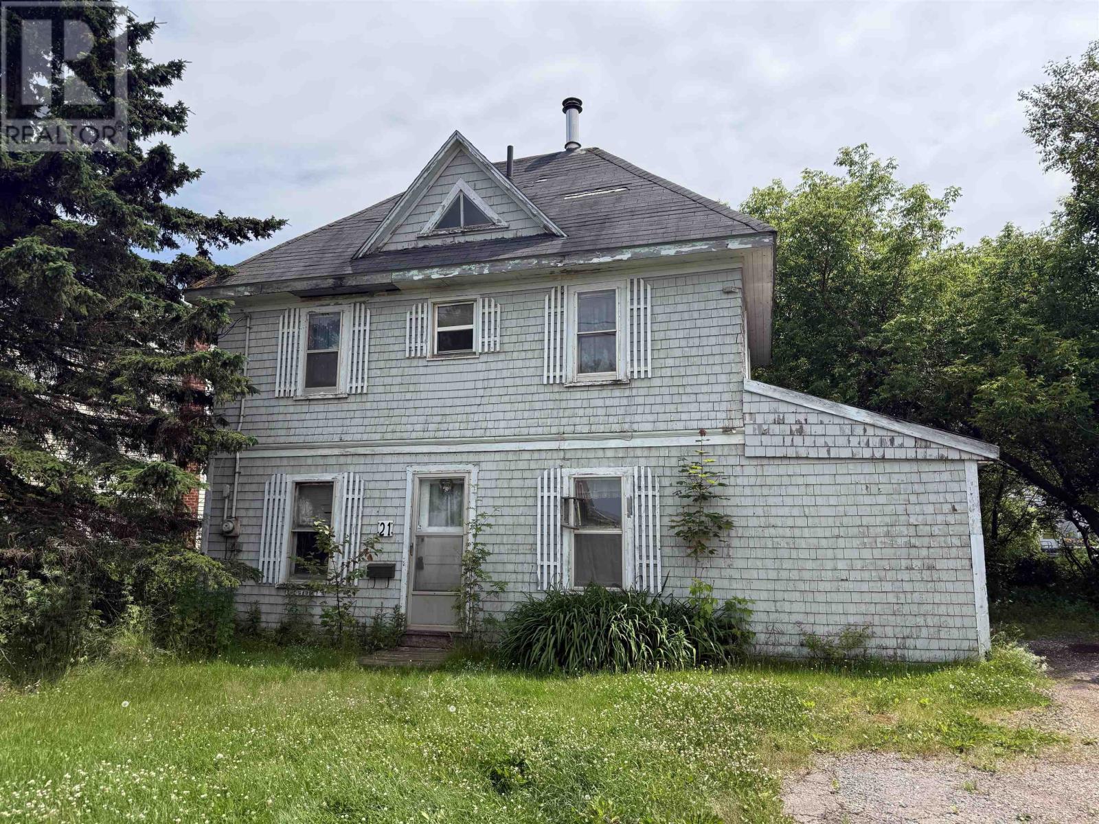 21 Main Drive Property Photo 1