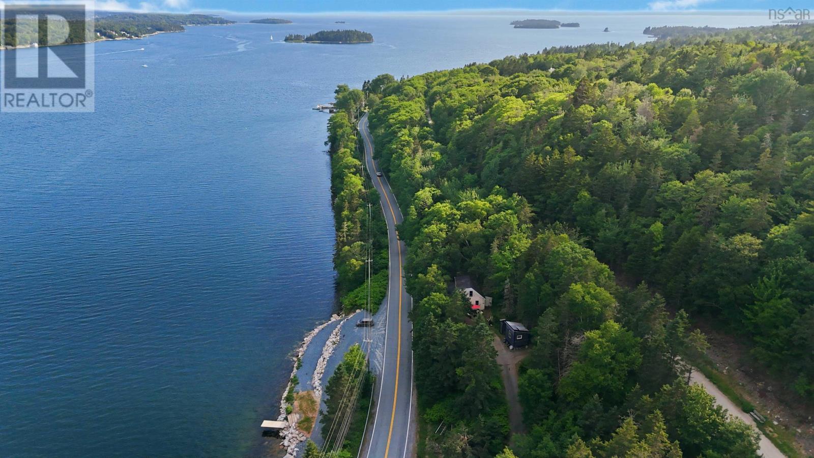 6629 St. Margaret's Bay Road Property Photo 1