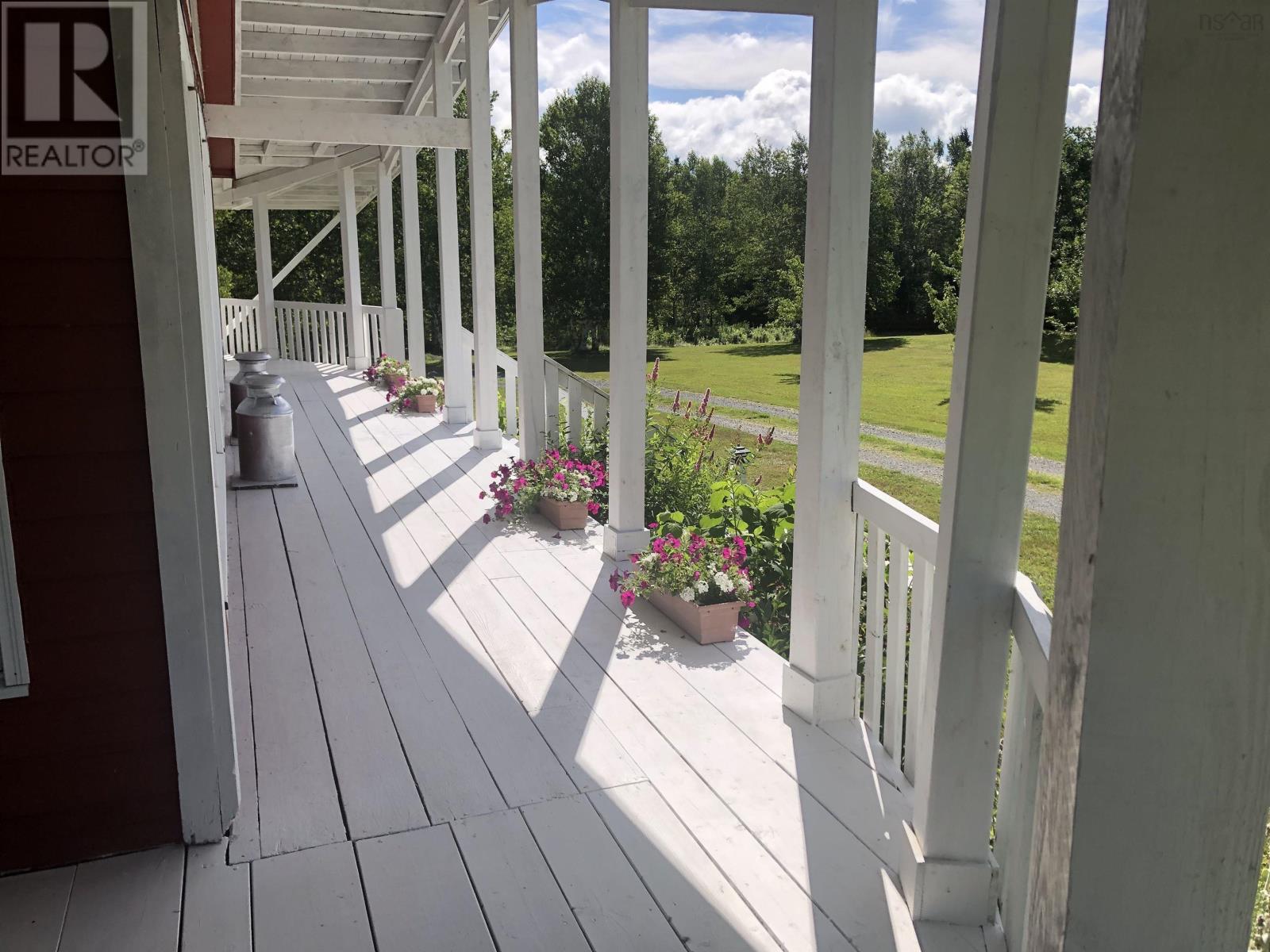 507 Pinevale Road Property Photo 7