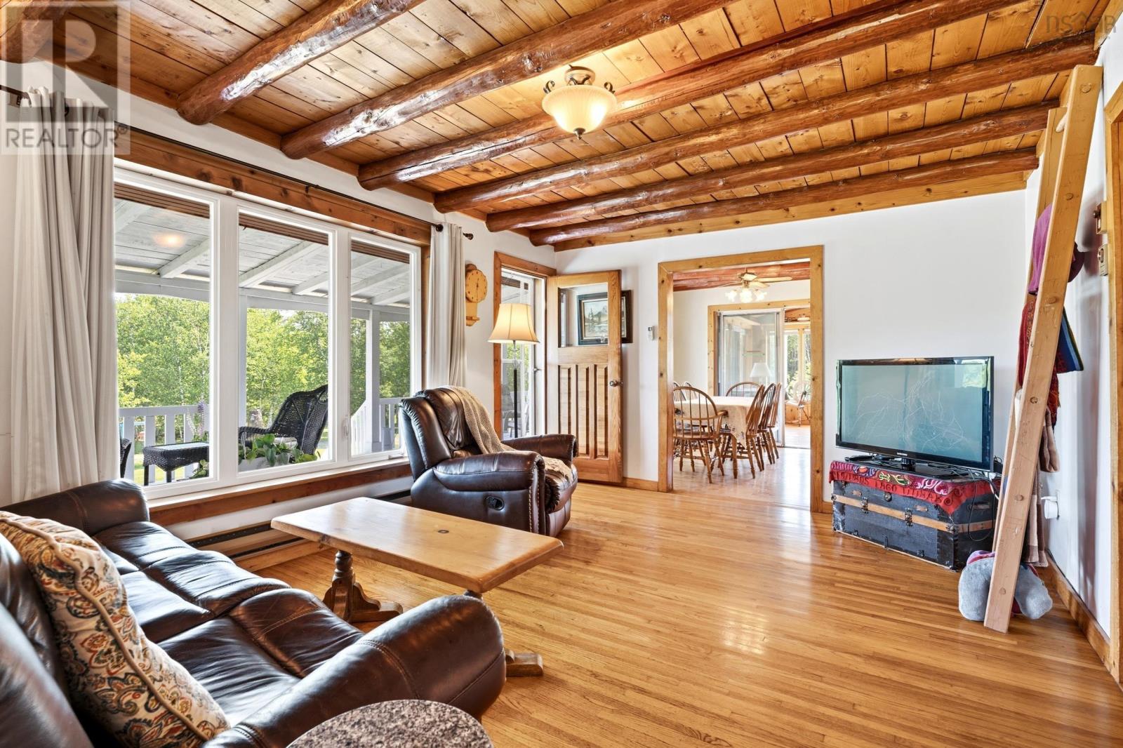 507 Pinevale Road Property Photo 16