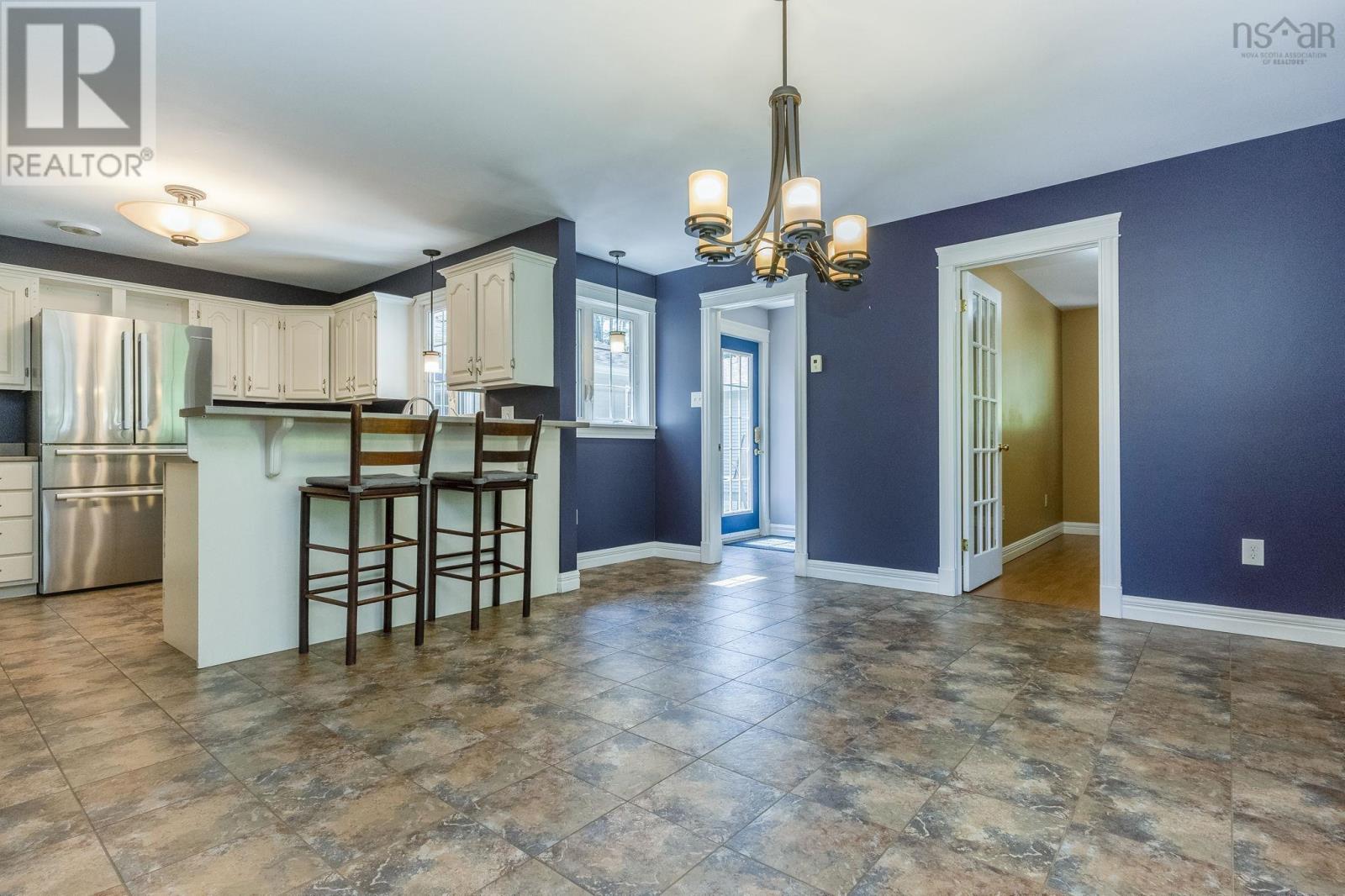 2948 Borden Street Property Photo 10