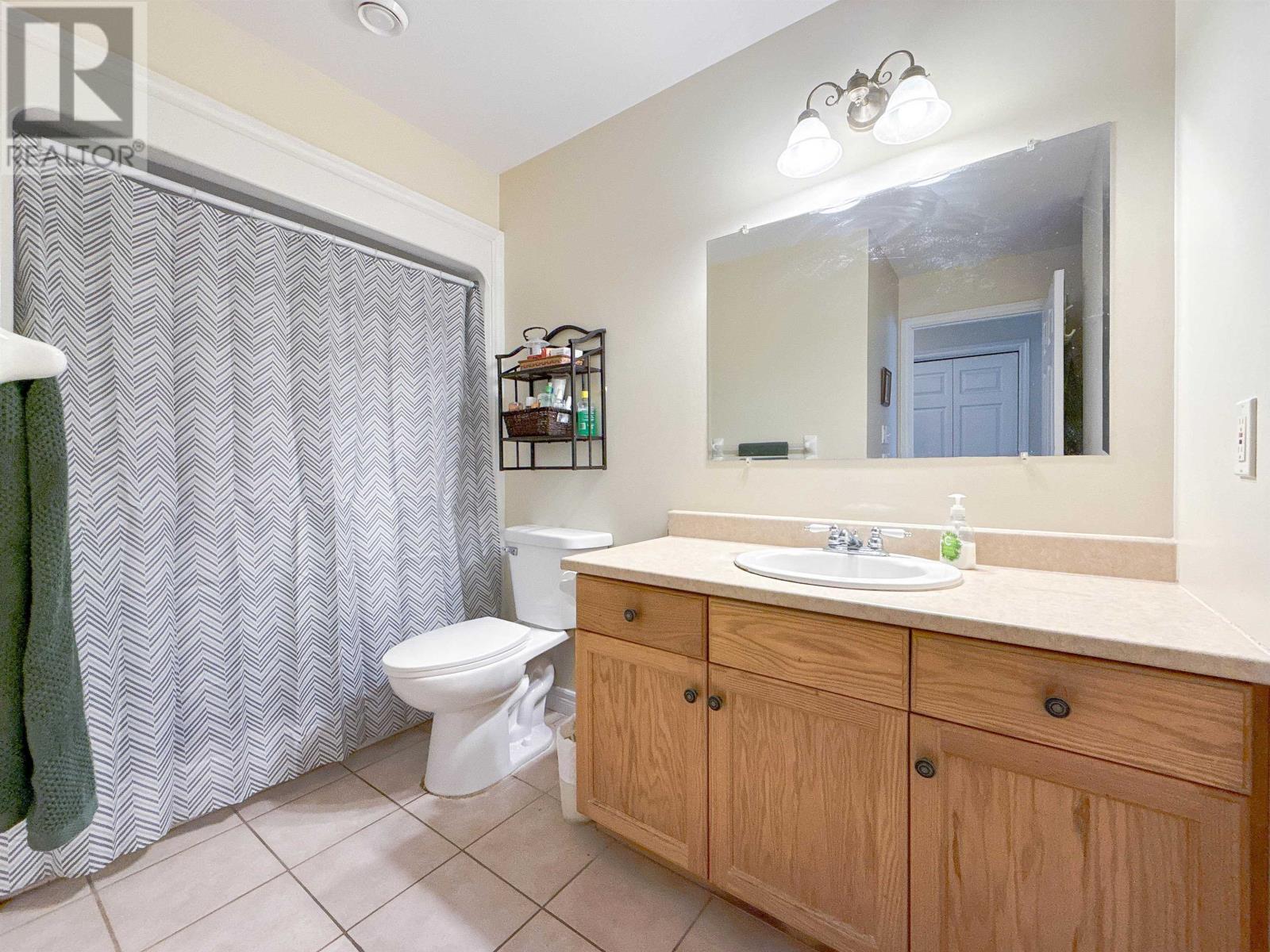 18 33 Glen Stewart Drive Property Photo 11