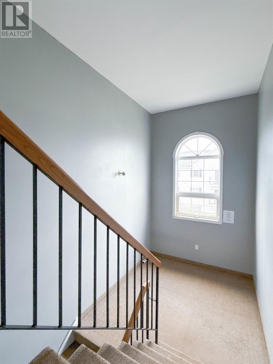 18 33 Glen Stewart Drive Property Photo 14