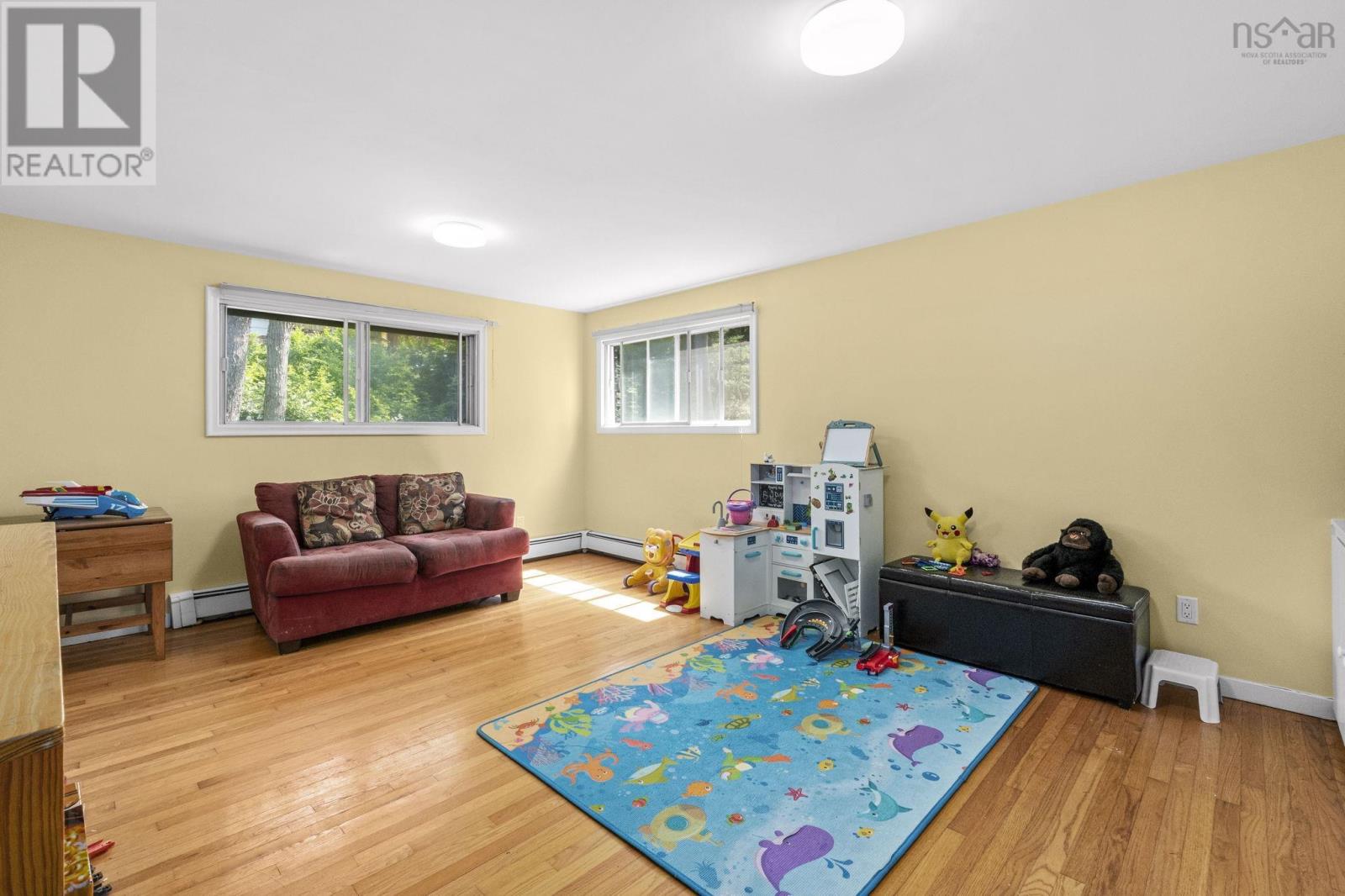 22 Northcliffe Lane Property Photo 16