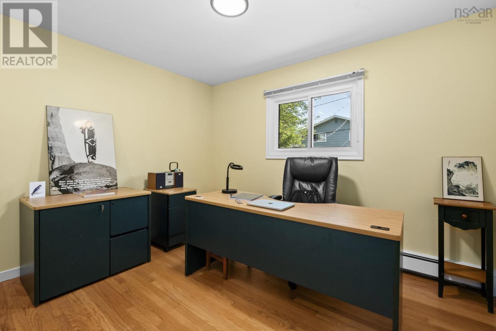 22 Northcliffe Lane Property Photo 27