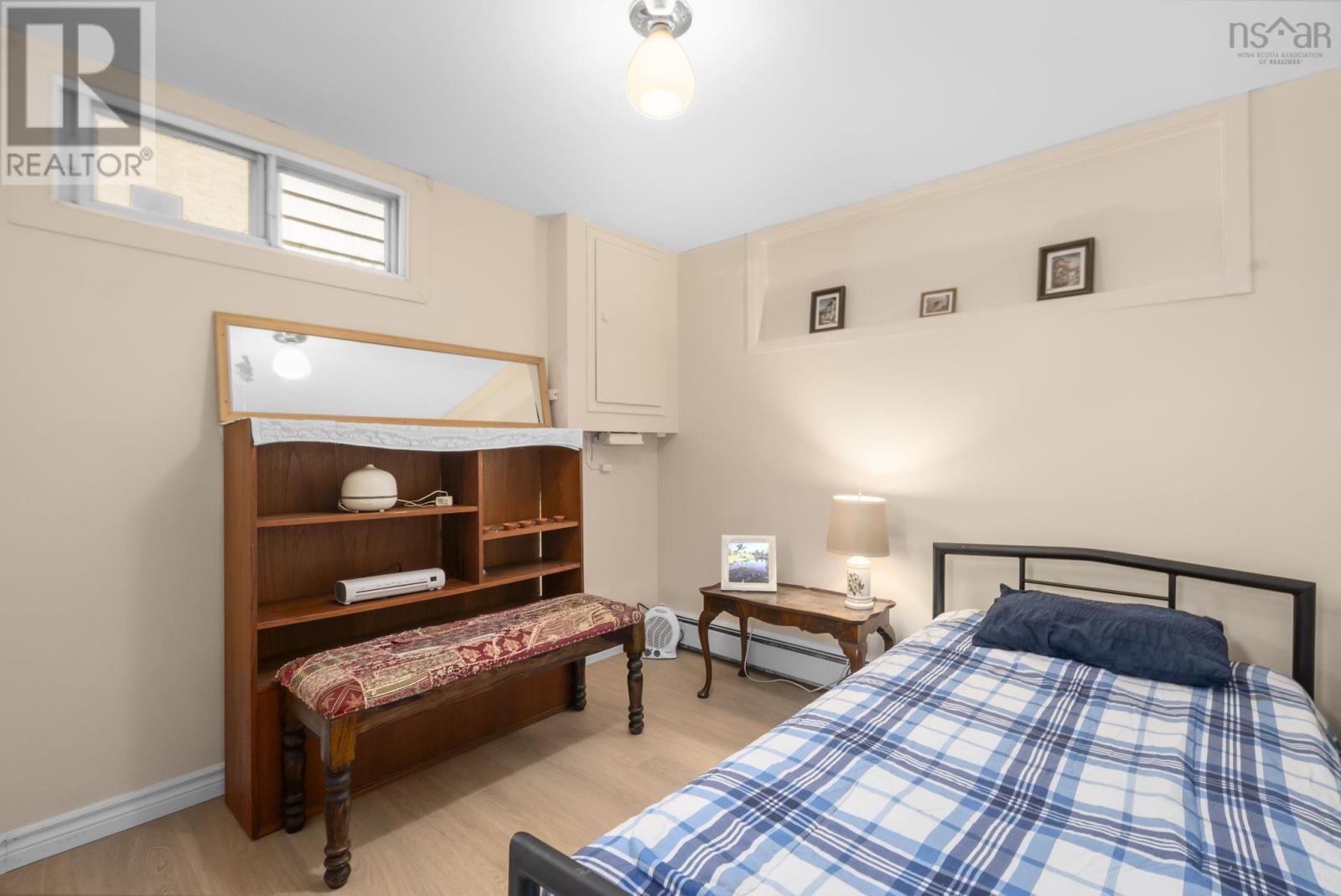 22 Northcliffe Lane Property Photo 35