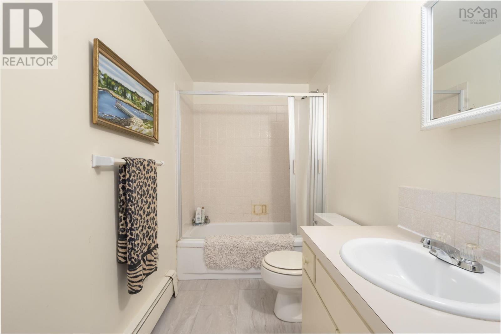 22 Northcliffe Lane Property Photo 37