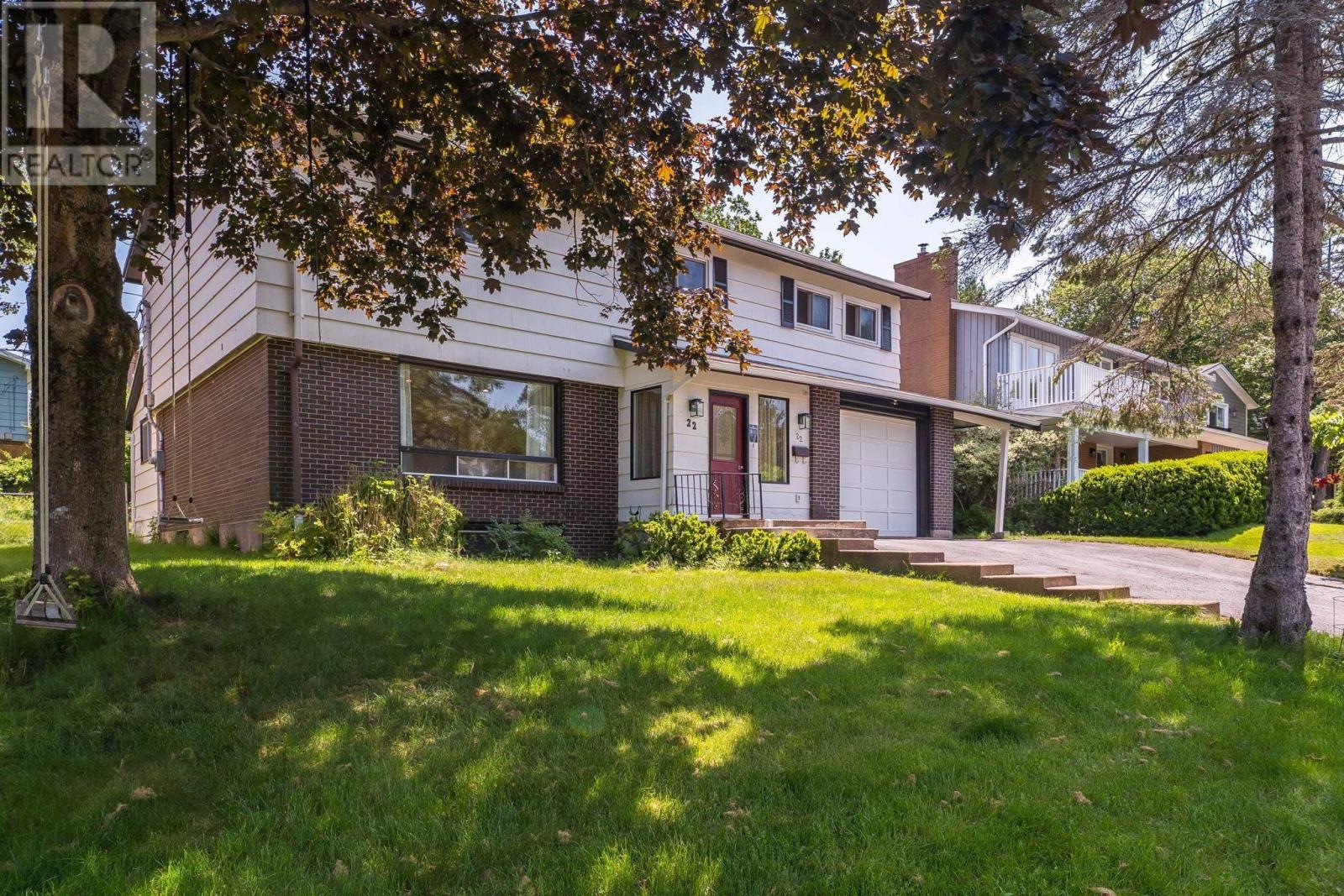 22 Northcliffe Lane Property Photo 43