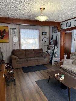 525 Gendreau Street Property Photo 4