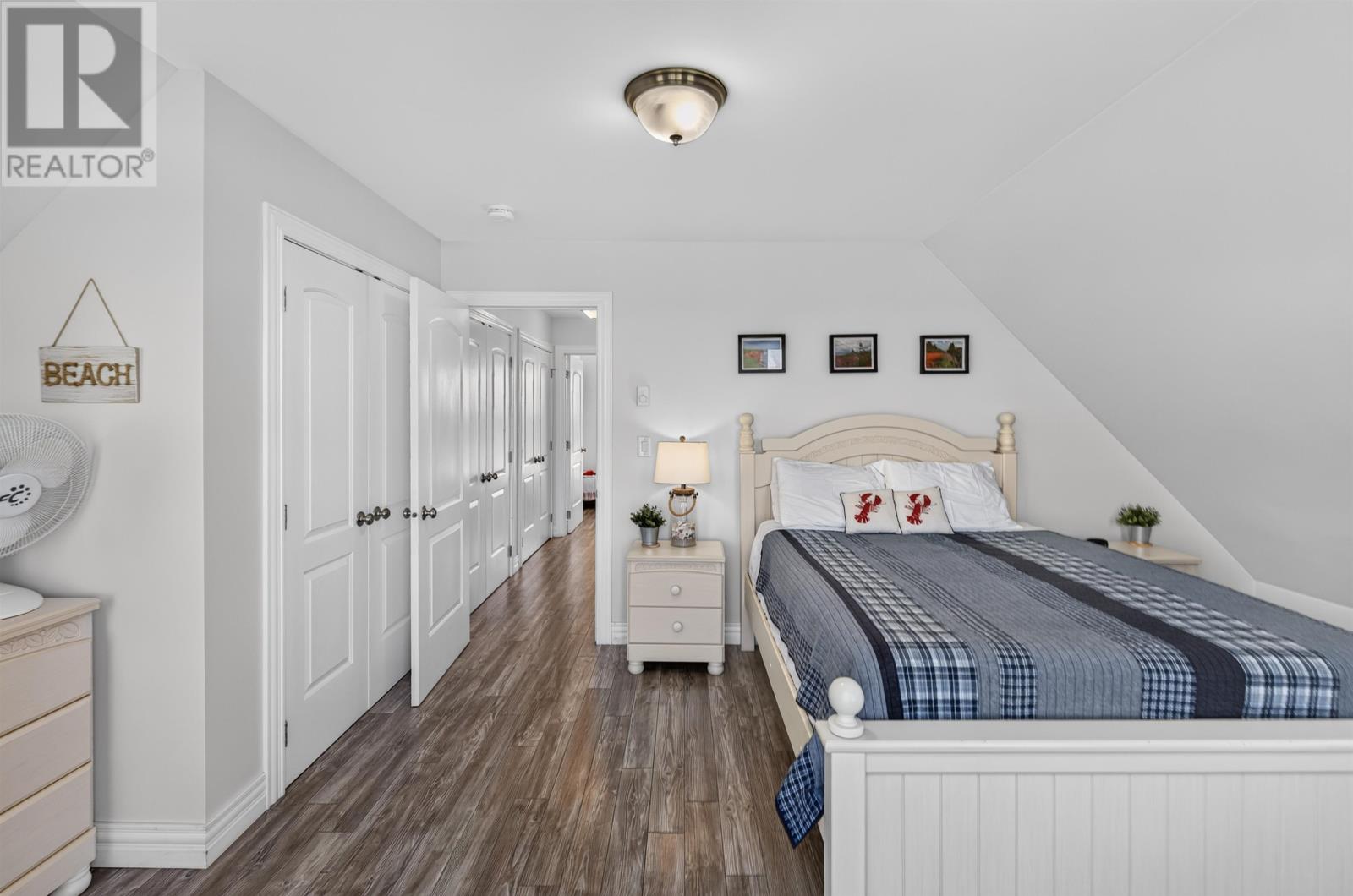 222 Camelot Property Photo 25