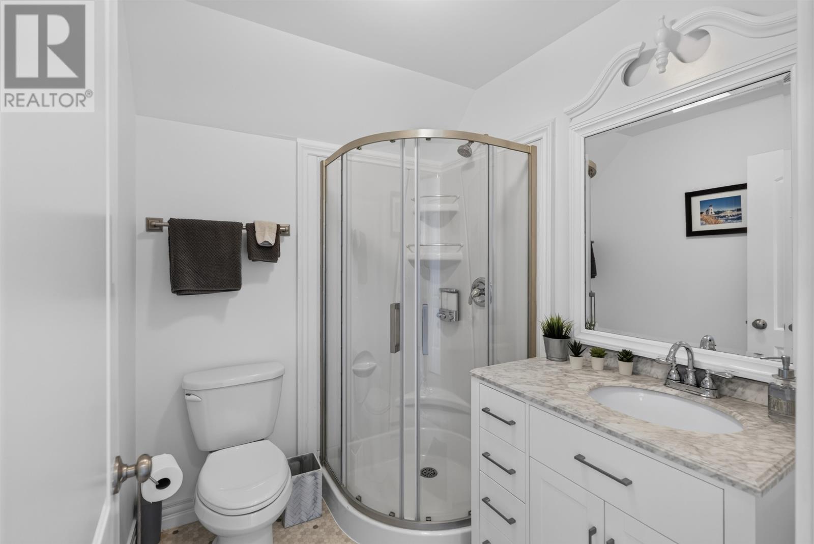 222 Camelot Property Photo 30