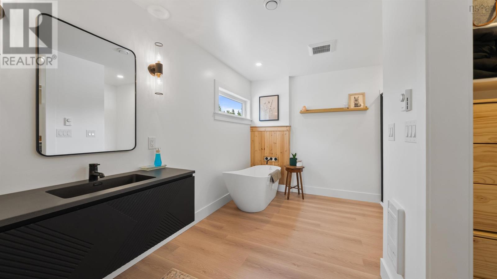 3541 Clam Harbour Road Property Photo 21