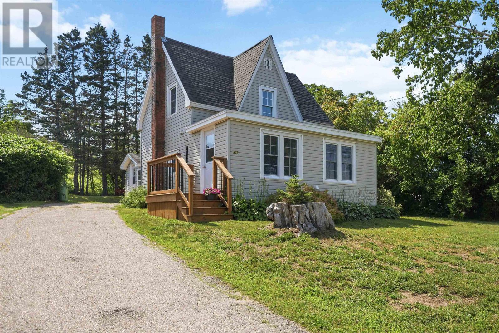 372 Highway 303 Property Photo 1