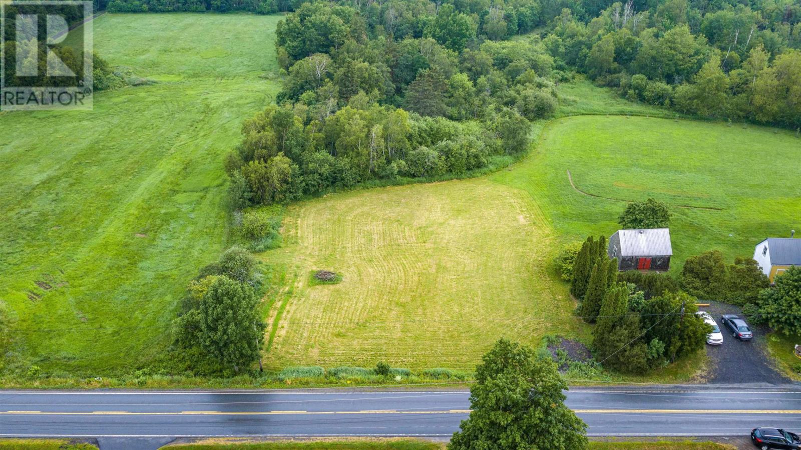 No Highway 215 Property Photo 1