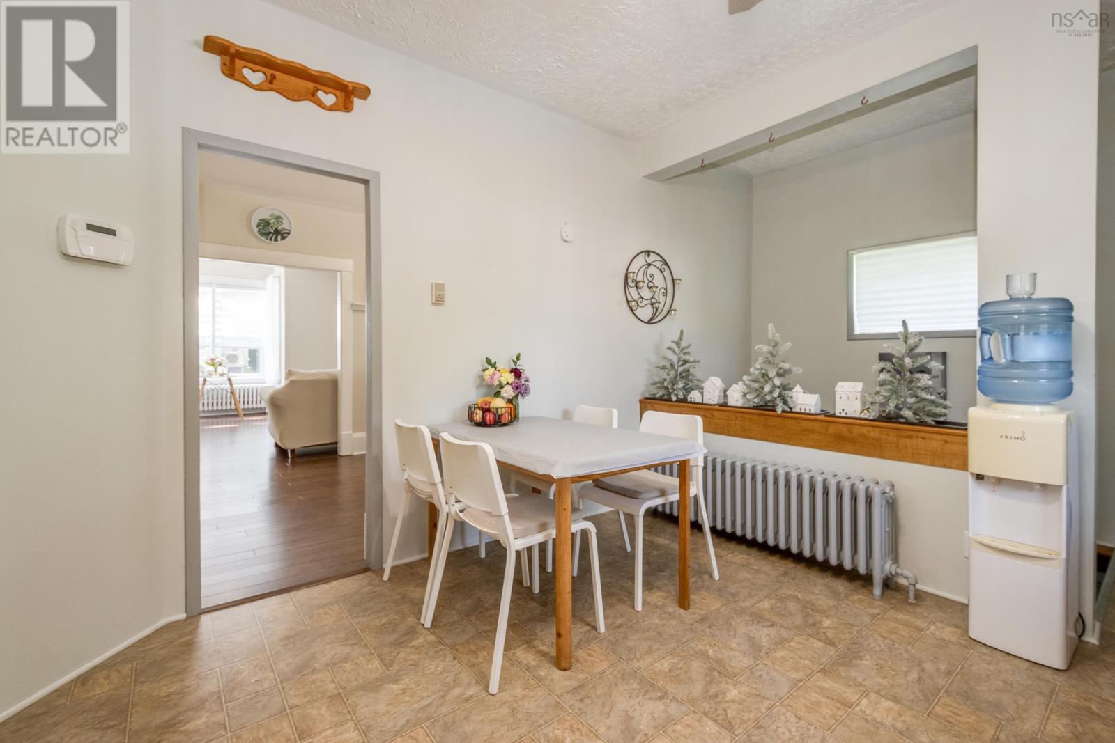 453 Pleasant Street Property Photo 16