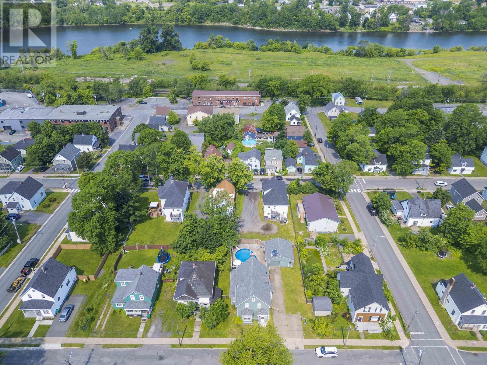 453 Pleasant Street Property Photo 48
