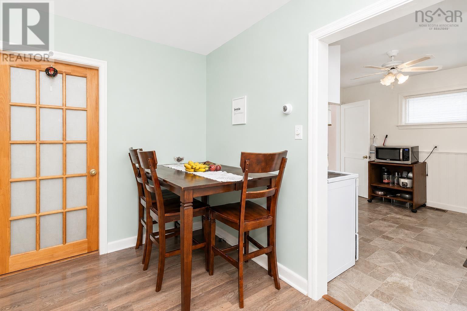 63 Sutherland Street Property Photo 15