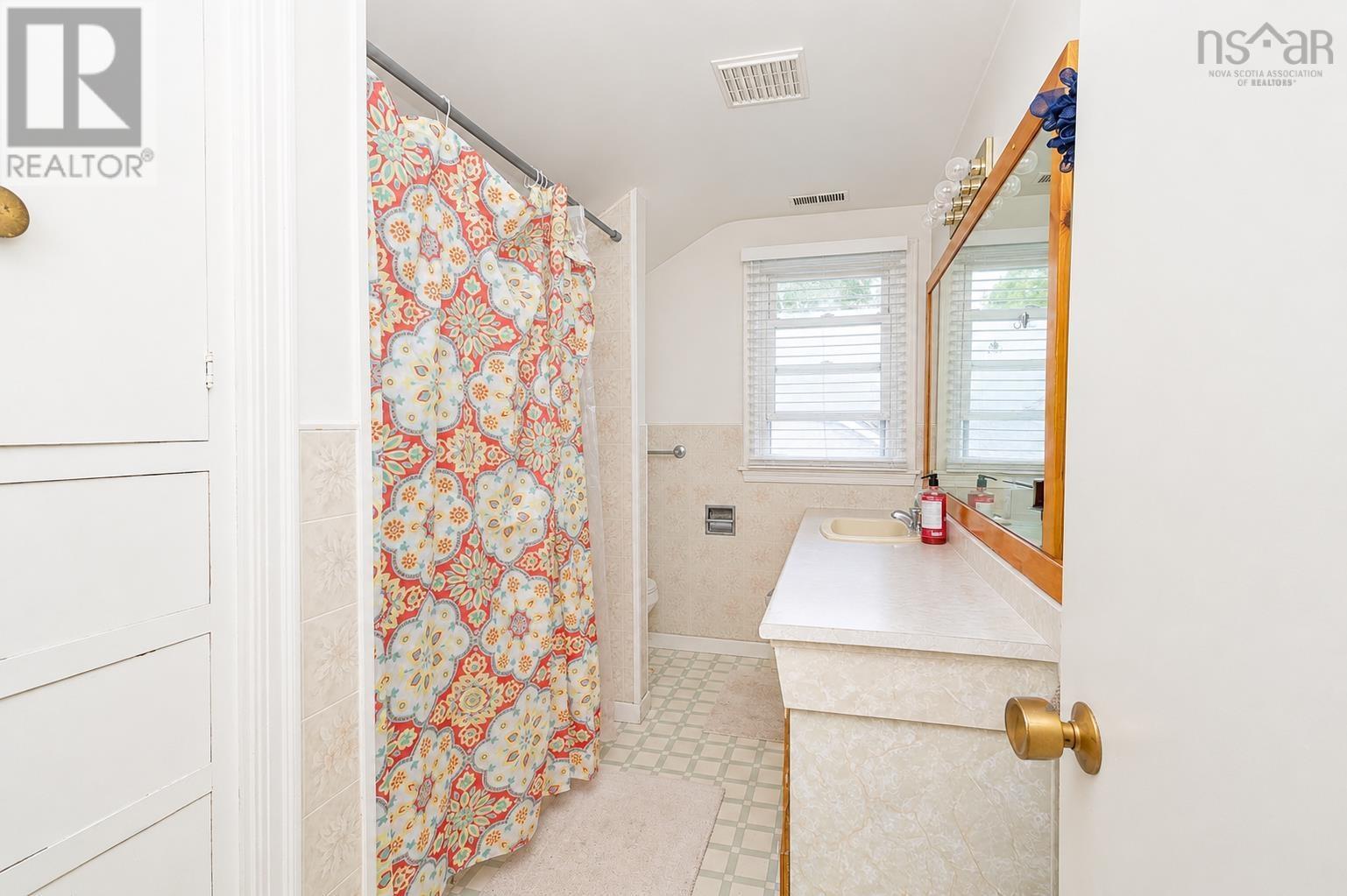 63 Sutherland Street Property Photo 19