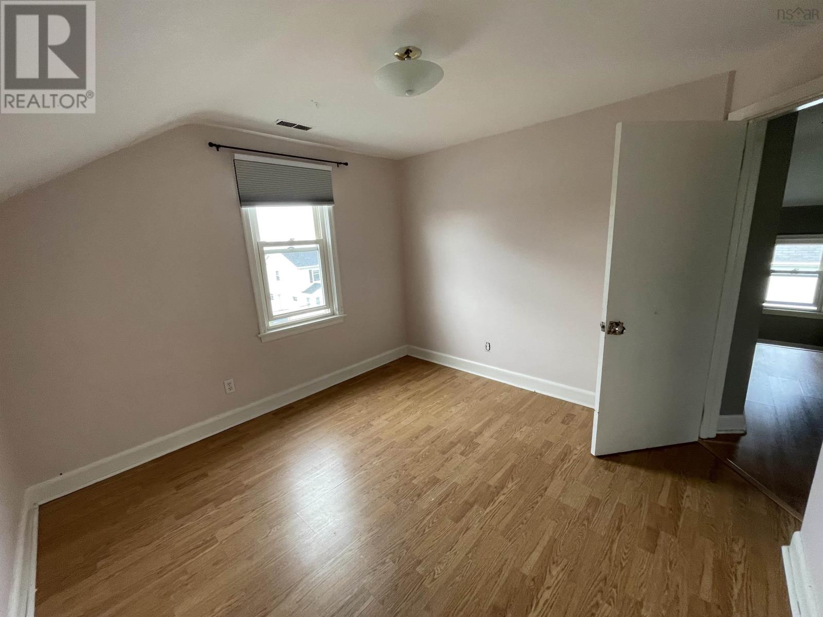 63 Sutherland Street Property Photo 20