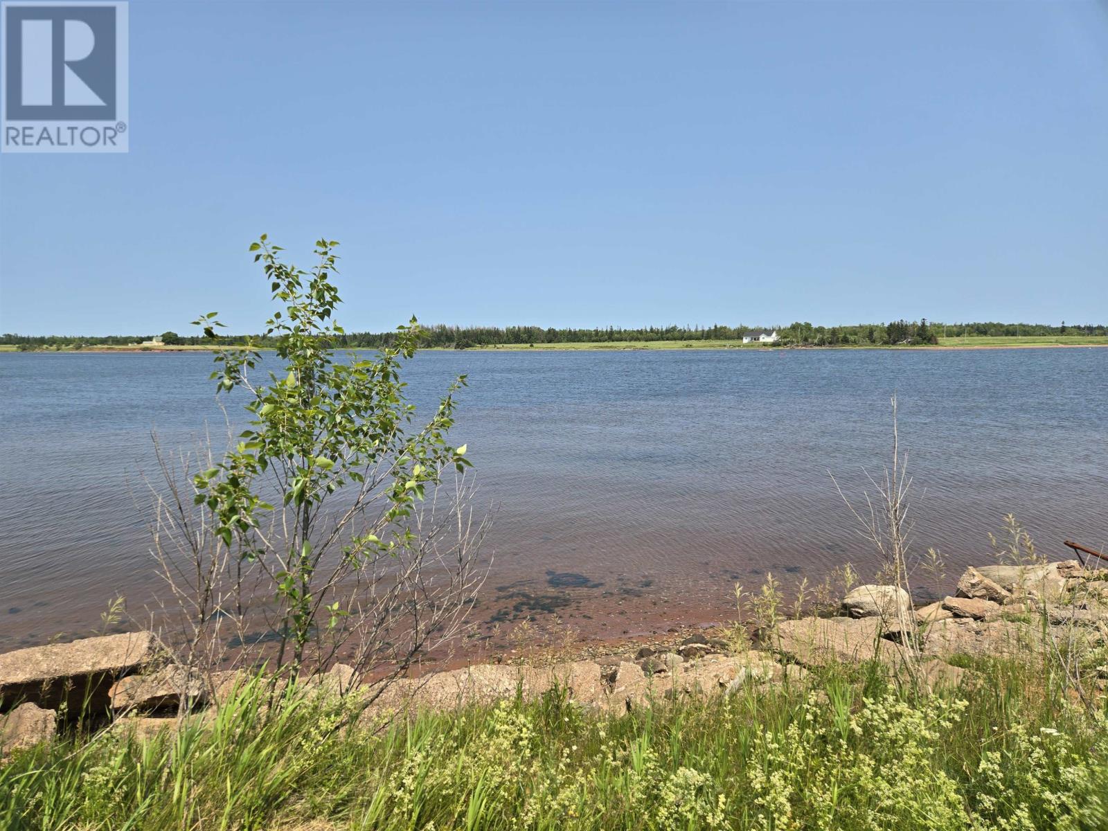44 Summer Village Road Property Photo 4