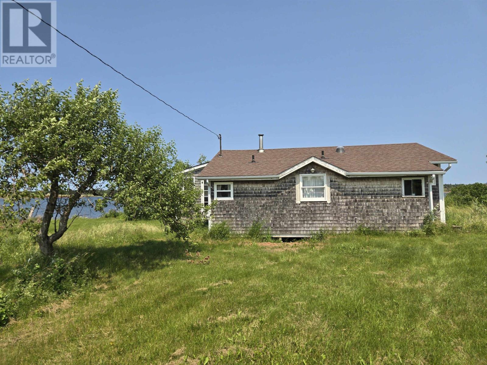 44 Summer Village Road Property Photo 22