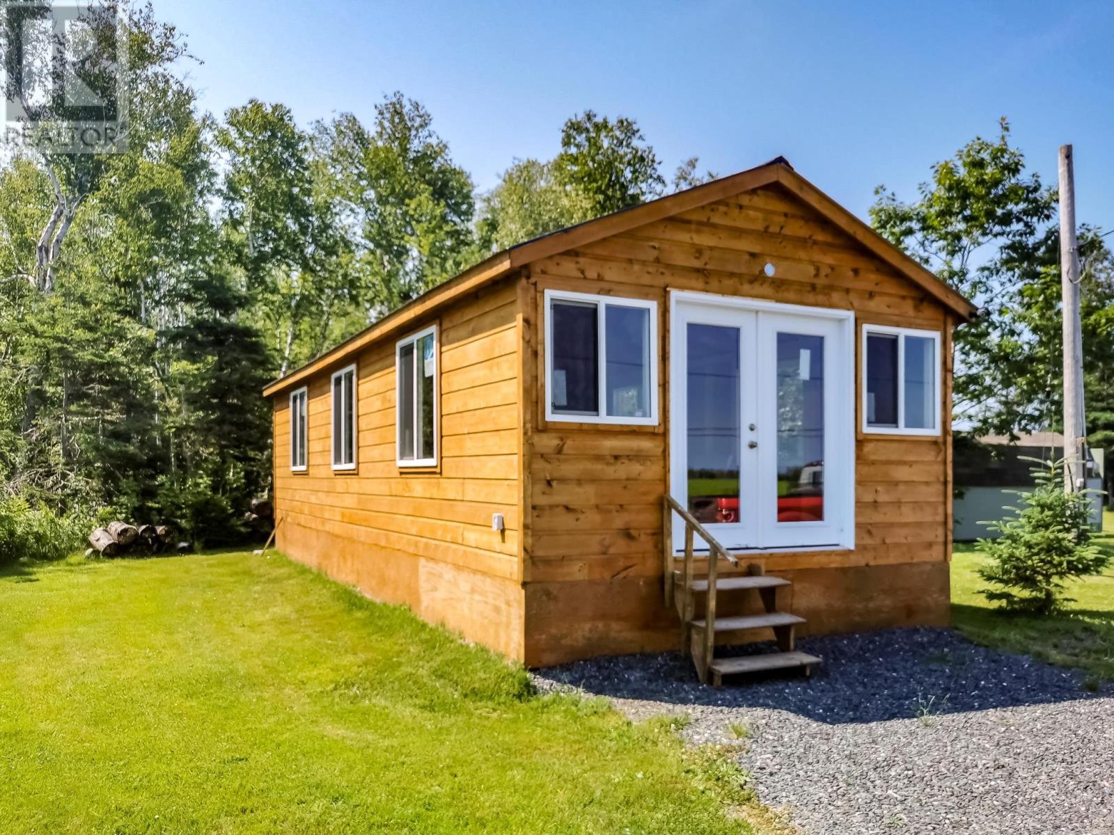 4906 Trans Canada Highway Property Photo 1
