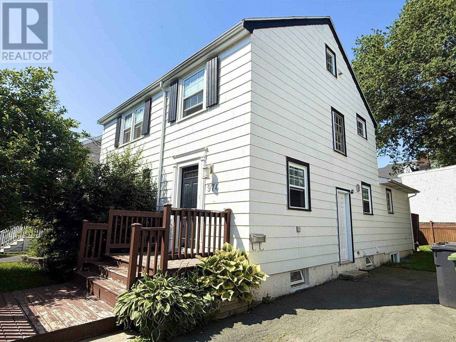 974 Mclean Street Property Photo 1