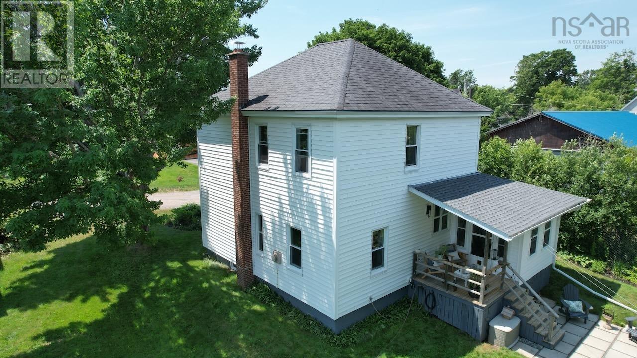 29 River Avenue Property Photo 2
