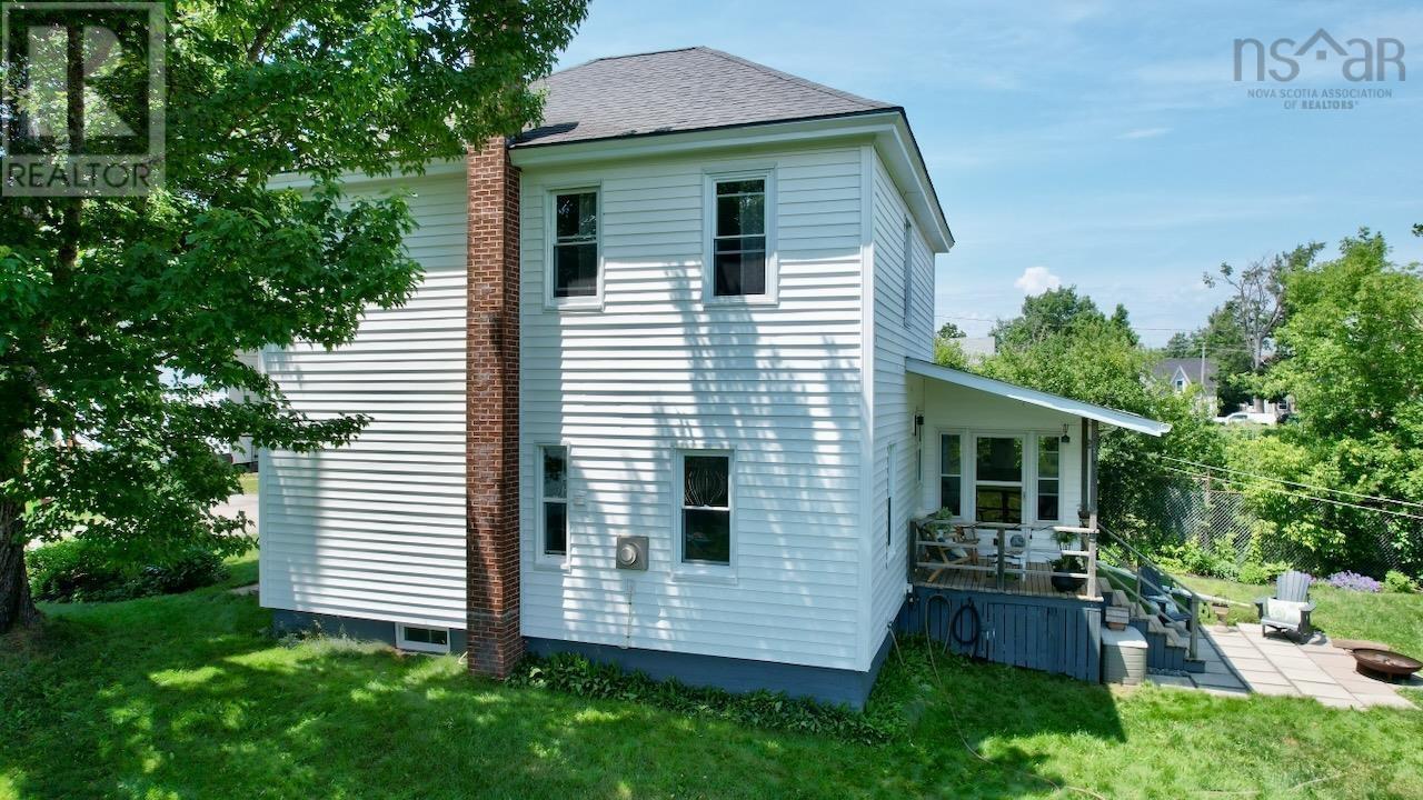 29 River Avenue Property Photo 3