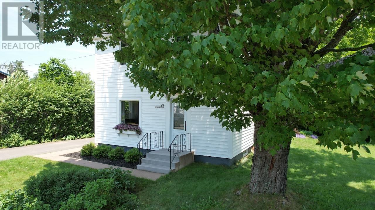 29 River Avenue Property Photo 6