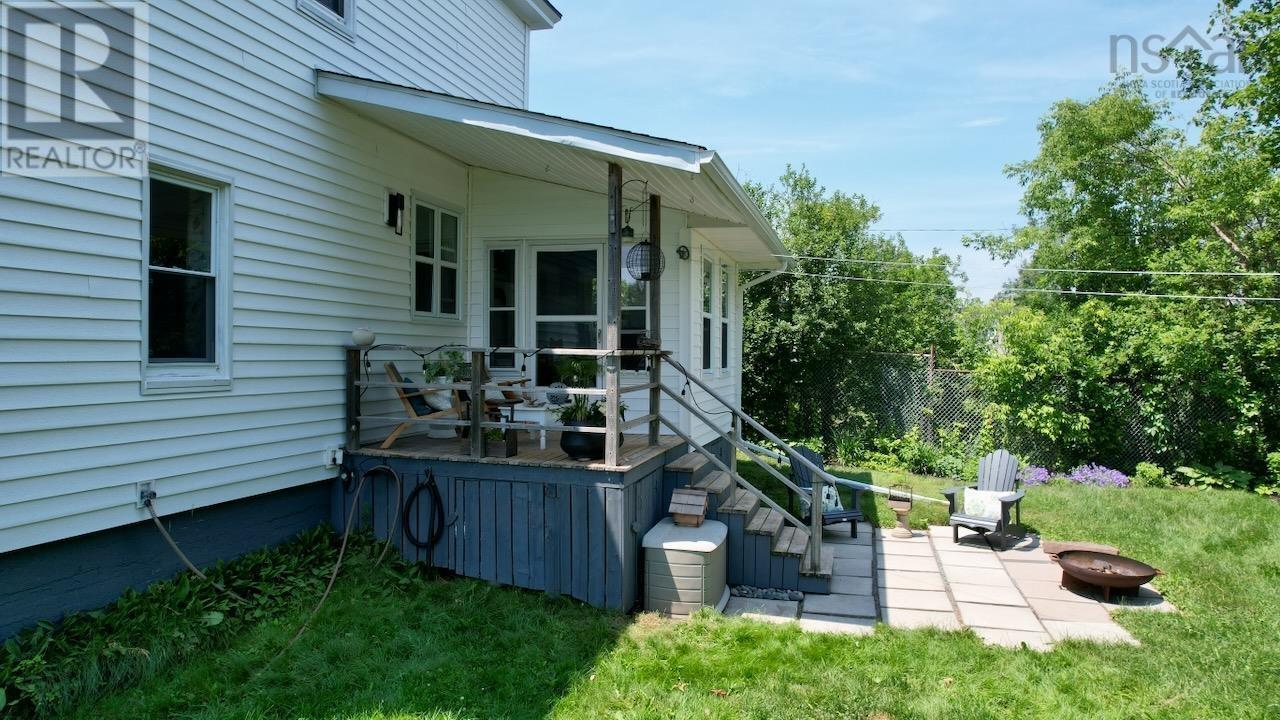29 River Avenue Property Photo 9
