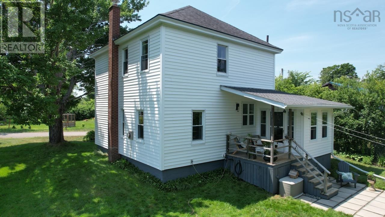 29 River Avenue Property Photo 10