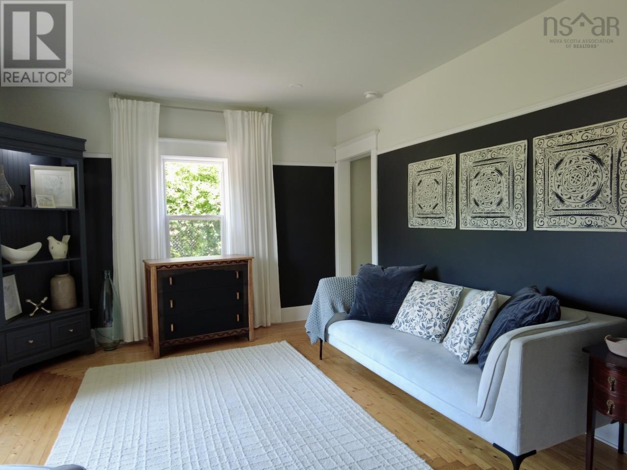 29 River Avenue Property Photo 23