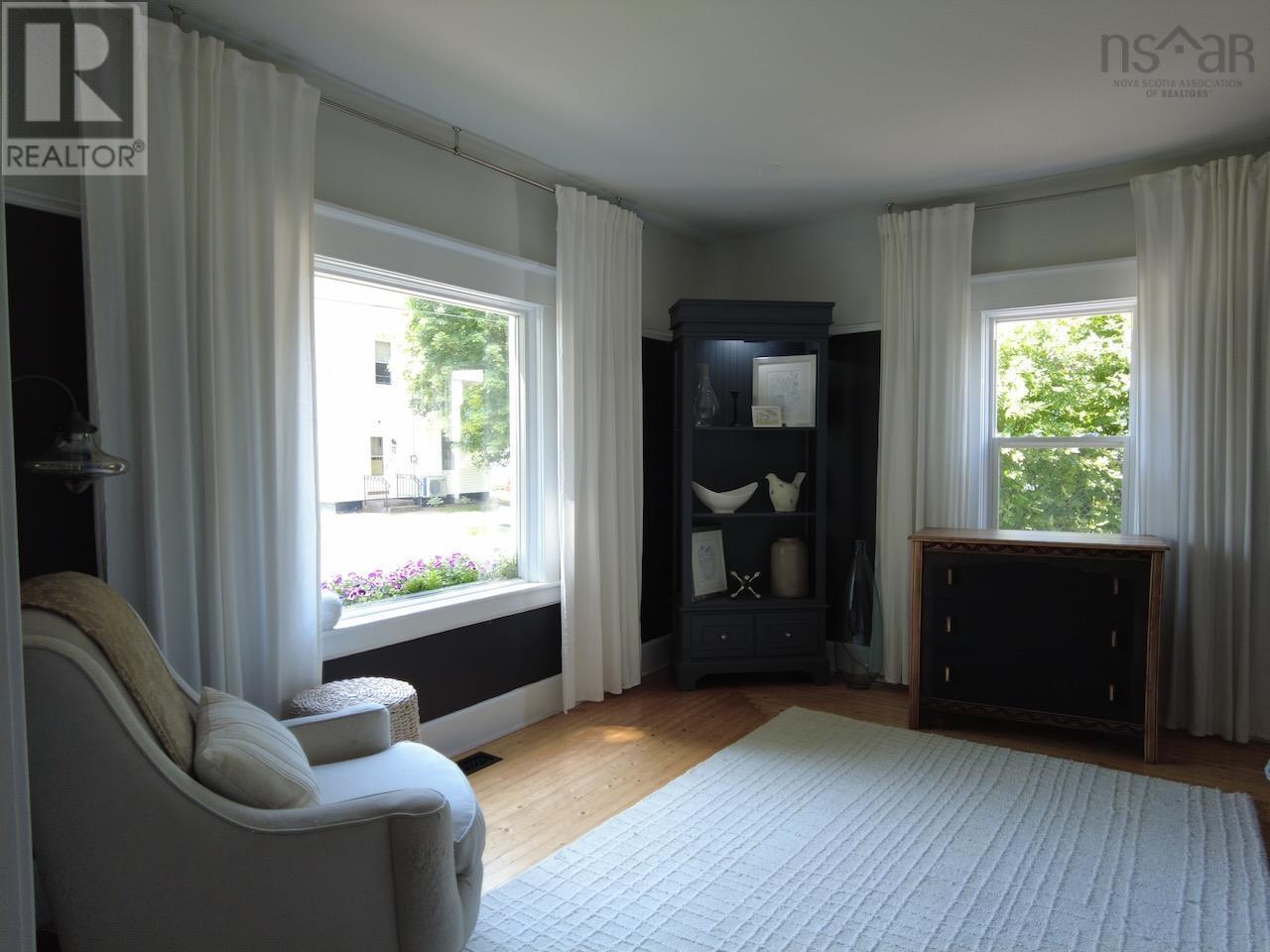 29 River Avenue Property Photo 24