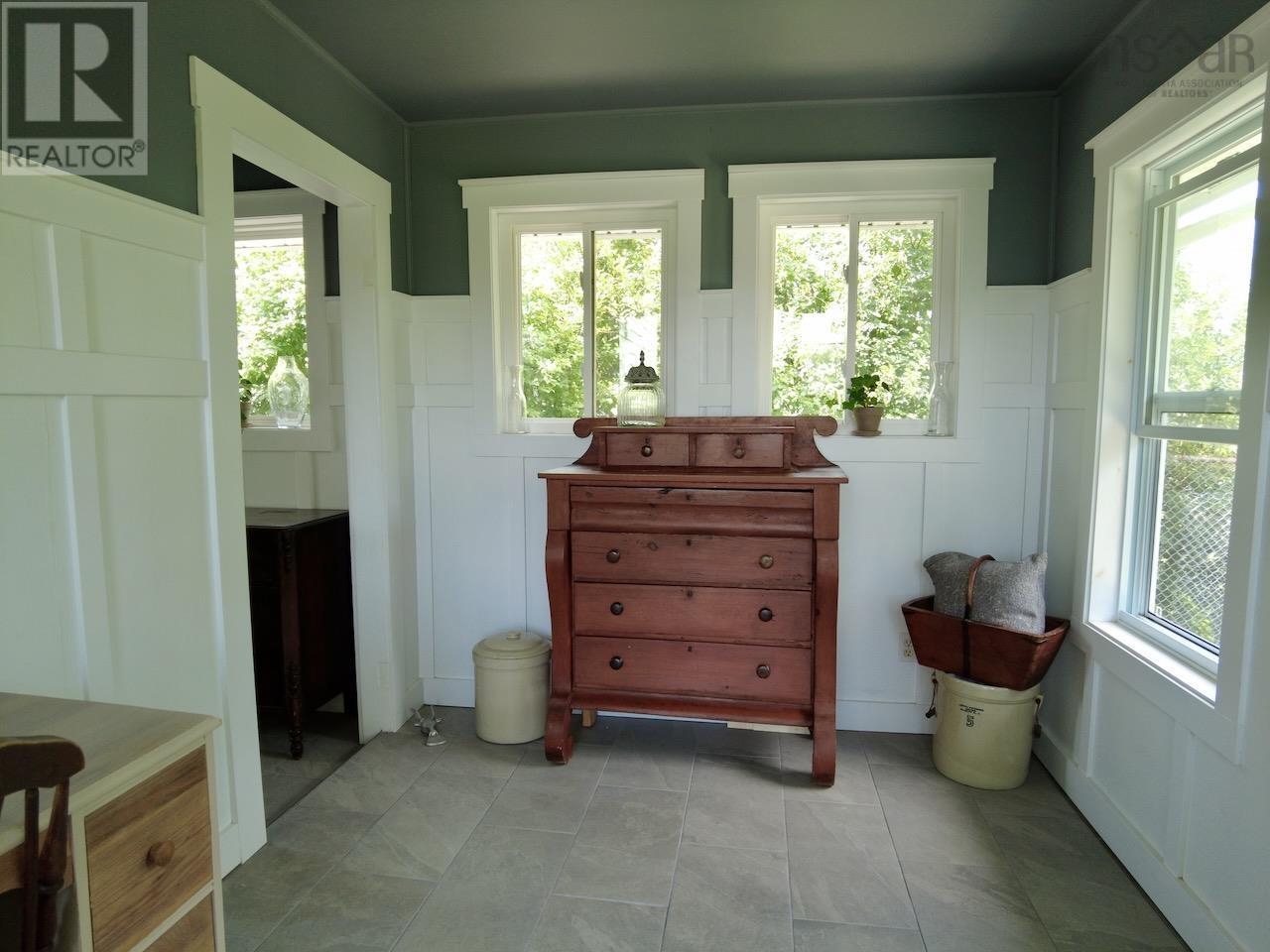 29 River Avenue Property Photo 34