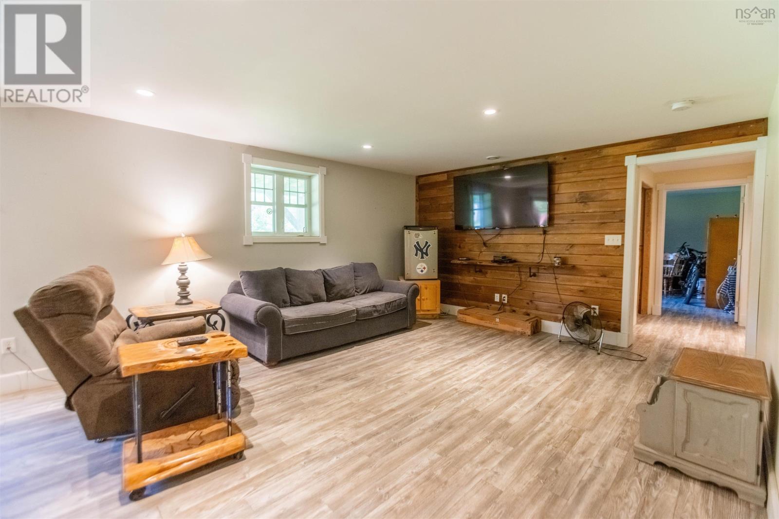 17917 Highway 2 Property Photo 37